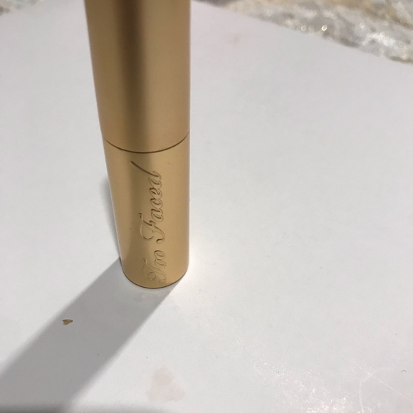 Too faced lipstick 💄 - Picture 9 of 11